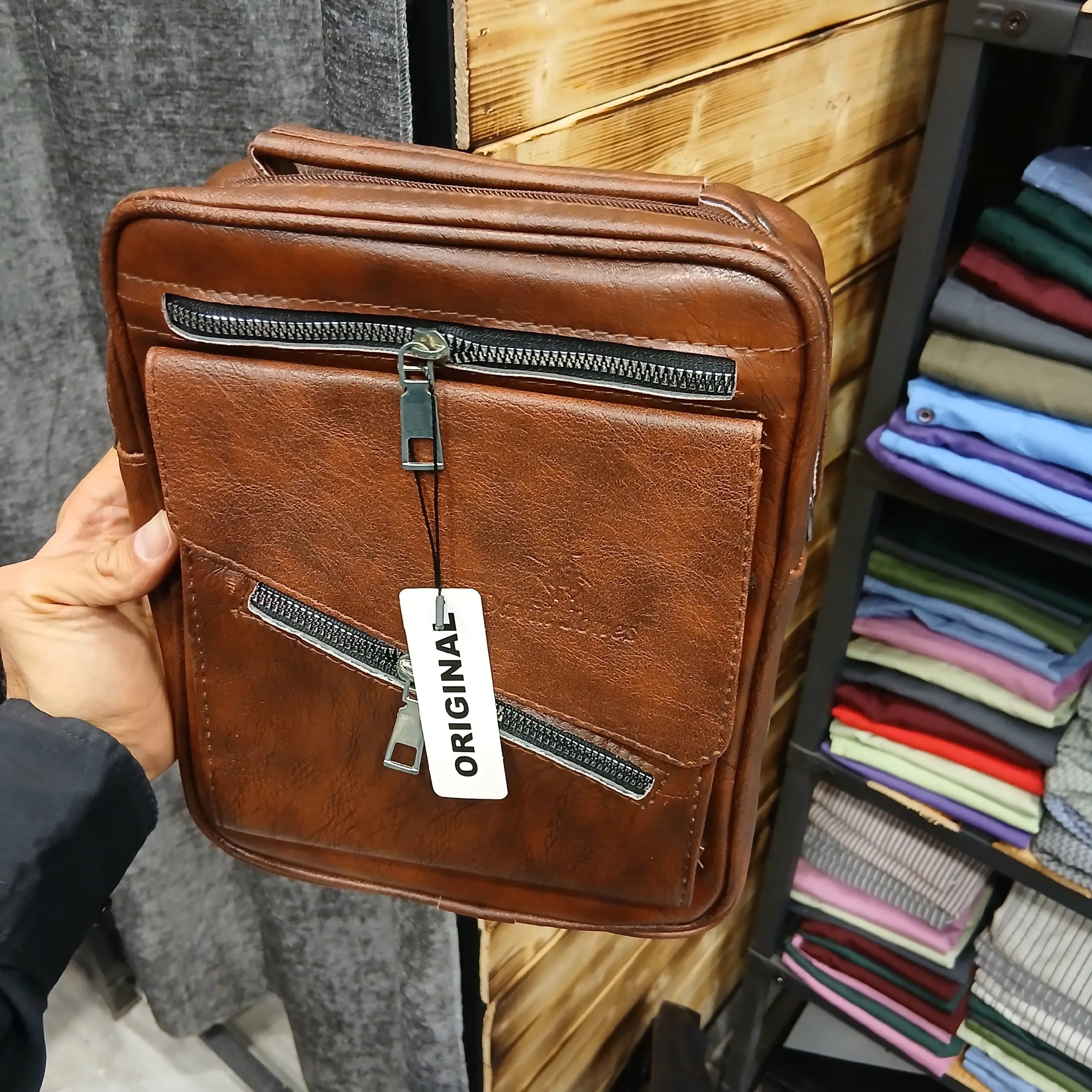 کیف دوشی اسپرت مردانه چرم مصنوعی طرح دیوید جونز مشکی و عسلی و قهوهای
