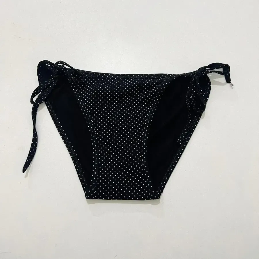 شورت بیکینی گره ای زنانه کد 1420 با قابلیت تنظیم دور کمر