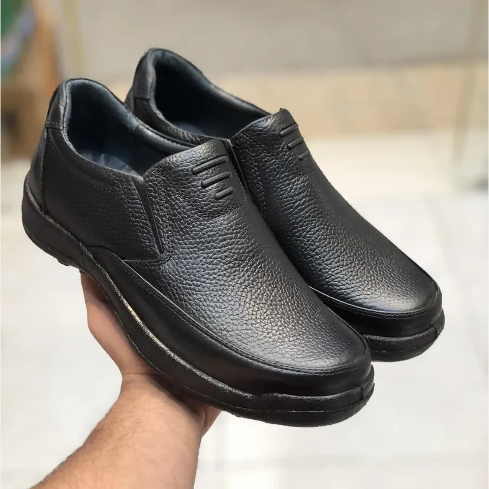 کفش چرم مردانه مدل اوزین مشکی با کفی طبی و زیره پیو سبک